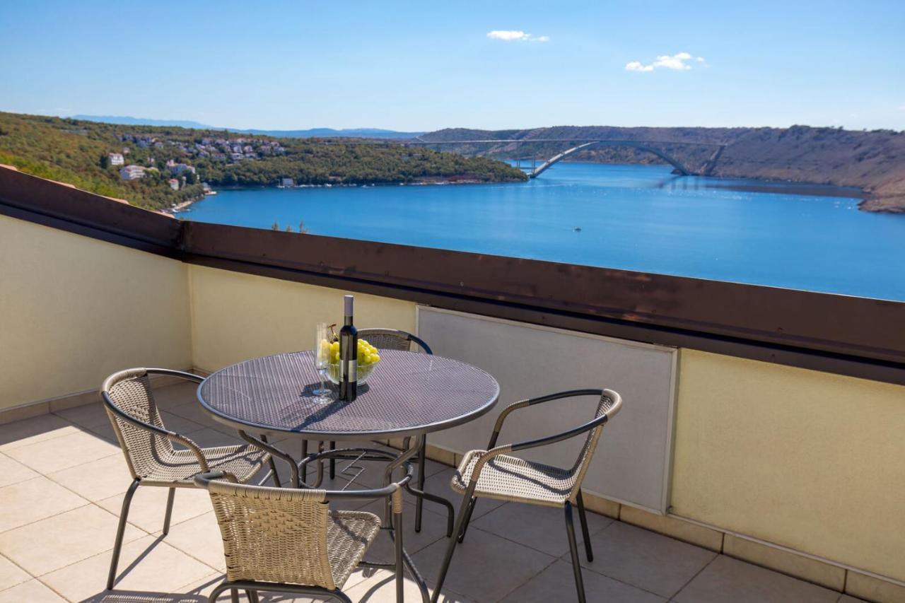 Luxury Villa Ostro With Pool & Krk Bridge View Kraljevica Luaran gambar