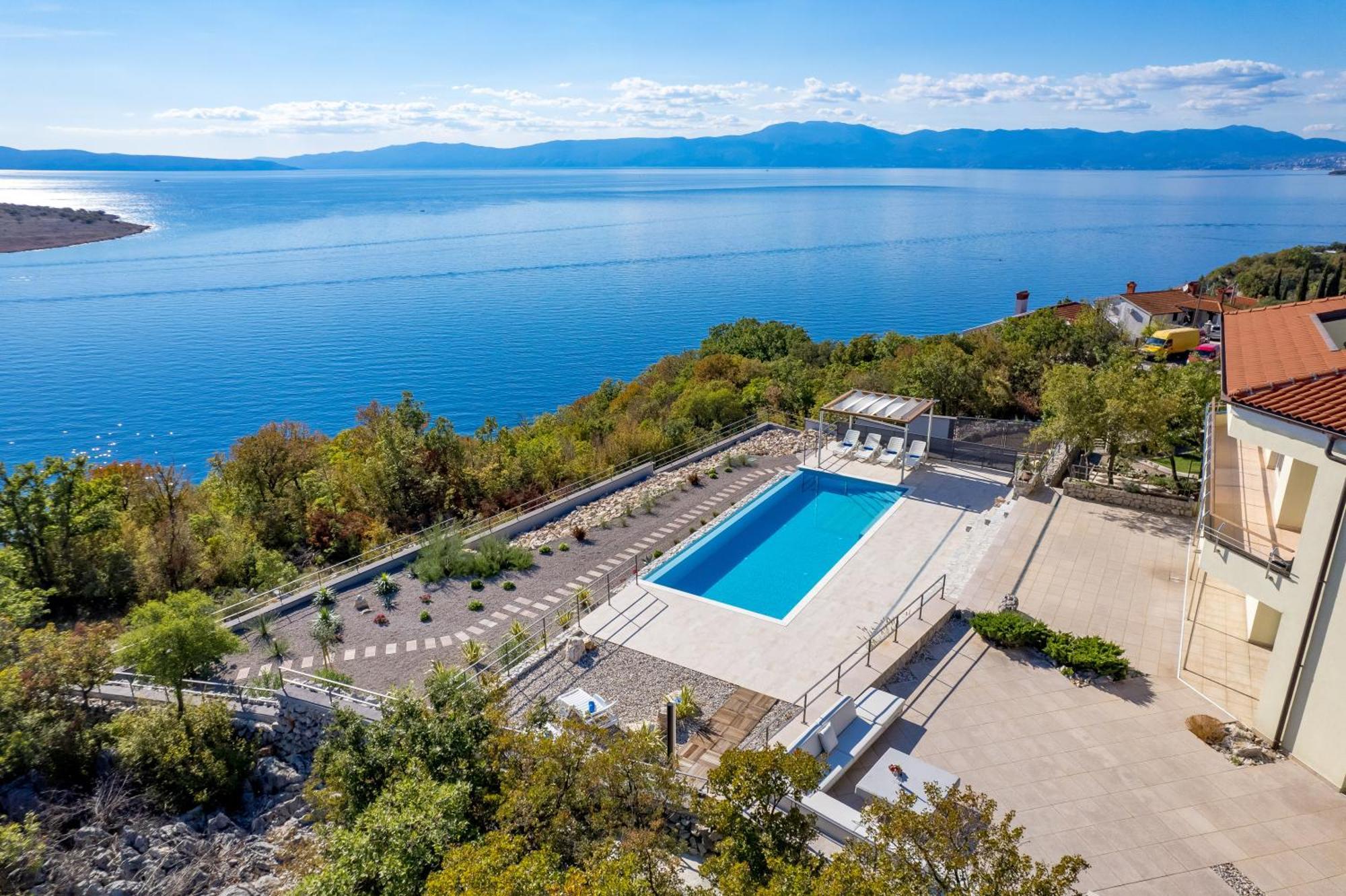 Luxury Villa Ostro With Pool & Krk Bridge View Kraljevica Luaran gambar